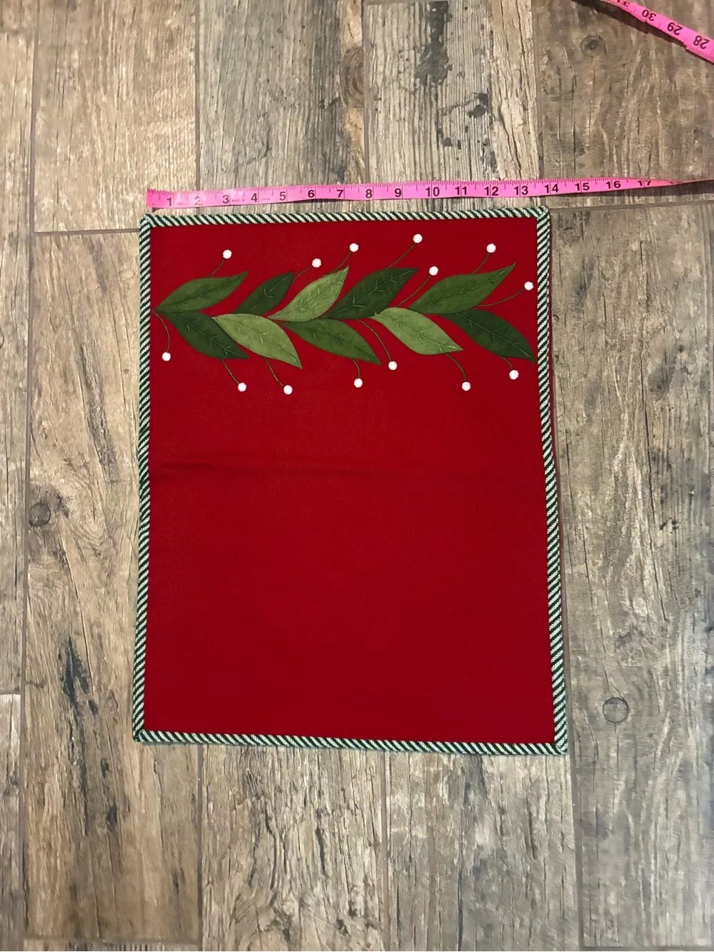 Crate&Barrel (12) Red holiday Placemat with mistletoe holiday design